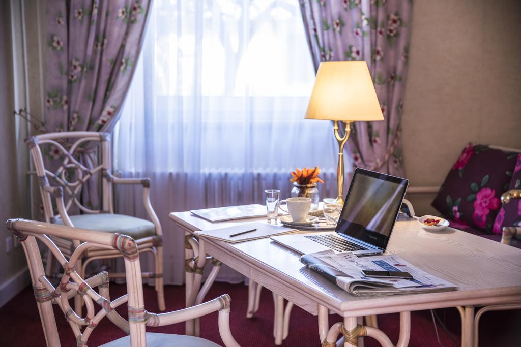 Campus Garden Businesshotel Ίζερλον Δωμάτιο φωτογραφία